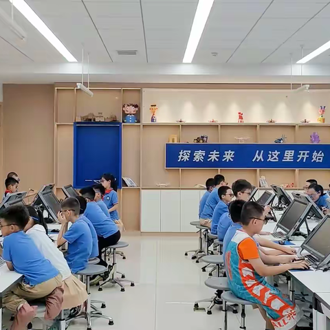 畅享科技 赋能未来——西安市宏景小学科技体验社团活动纪实