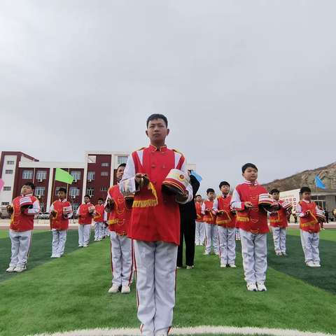 【泉河头中心学校】跃动四月，踏梦远行——泉河头小学春运会暨远足活动