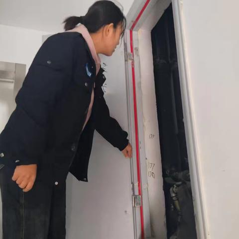 网格员一线守护，织密社区“暖冬”安全网