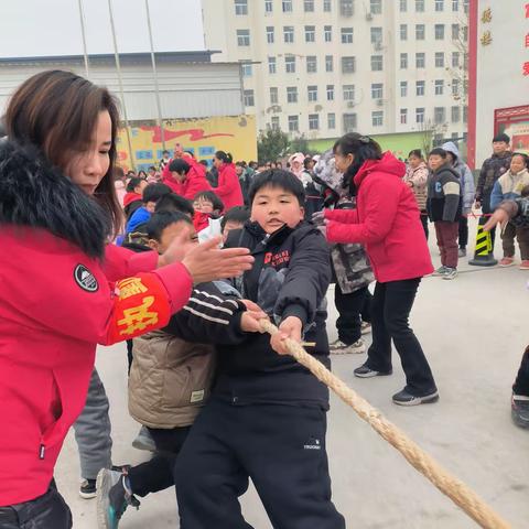 悦享运动  喜迎元旦——职高附小冬季运动会