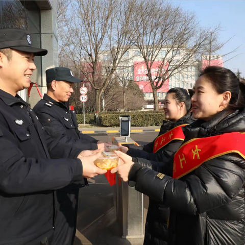 冬至送水饺 浓情暖人心