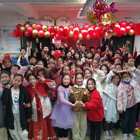 漯河小学四（七）班                      庆元旦·迎新年联欢会