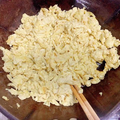 大家好，我是池阳小学五年级四班的梁阳可裕，正在参加暑期微实践“习语”润童心“五星”向未来之“微劳技