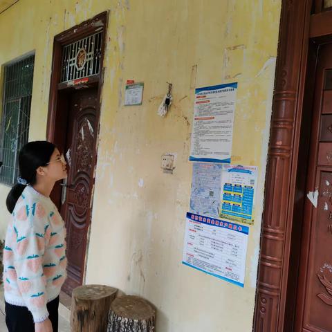 毛纳中队组织开展迎“国检”自查工作