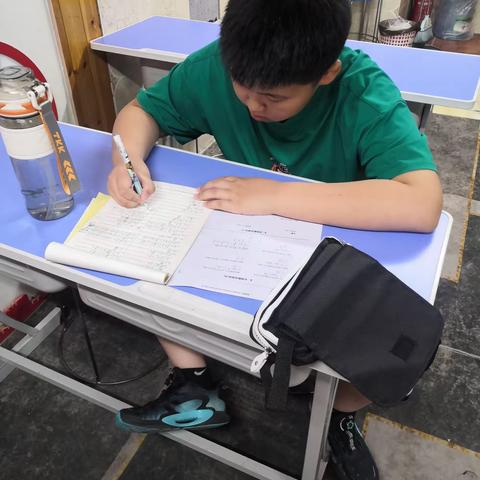 八月八日侯哥讲堂小升初通天街二期一班⑦