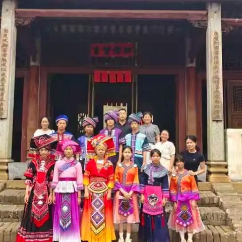 广西“三月三”传统文化与农村德育实践——以大芦村楹联研学为例