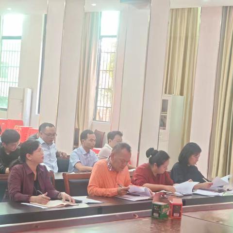 儋州市民族中学高三年级教学述评活动纪实