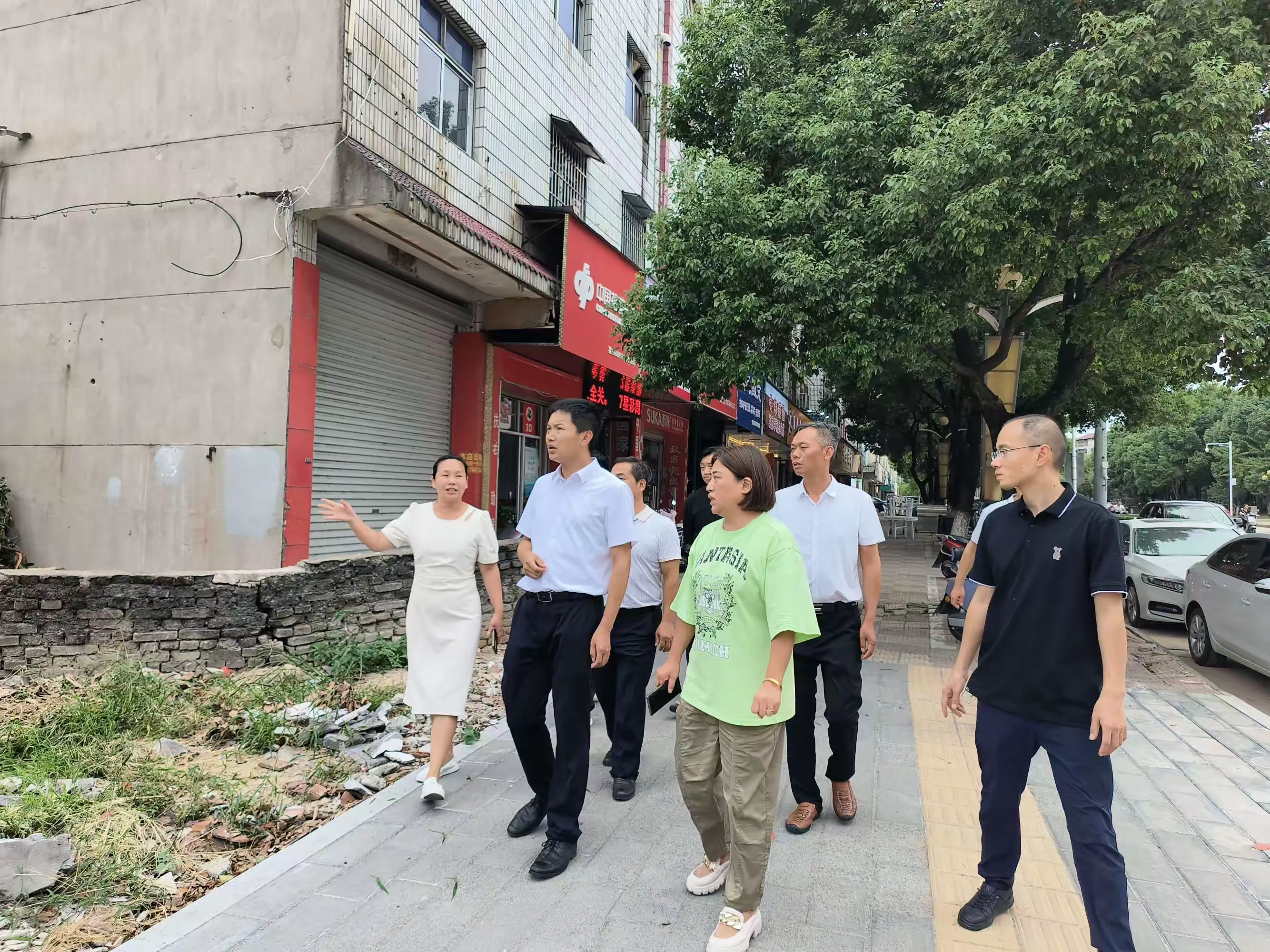 简篇-第二十一片区指挥长张光铖到创卫片区督导整改工作