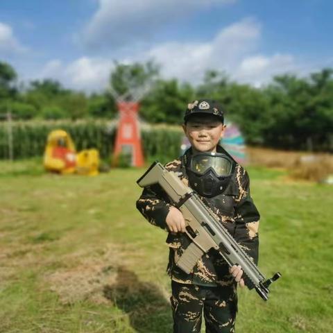 广西鑫达“少年军校”夏令营——来宾营第四天纪实。