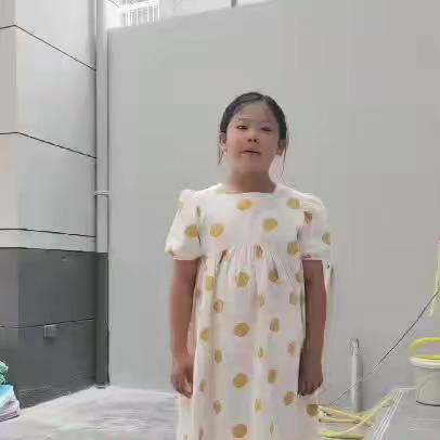 我是池阳小学二年级二班周俐营，我正在参加“习语”润童心 “五星”向未来微实践做中学活动