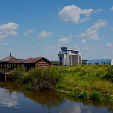 额尔古纳黑山头中俄界河景区