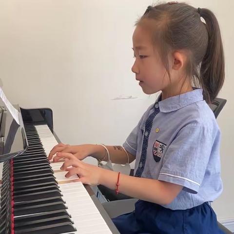 牛津奥司夫特幼儿园 朱梦瑶 钢琴🎹成长记