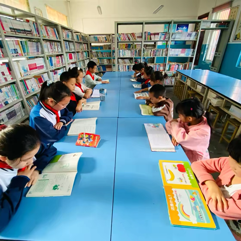 书香润童心 阅读绽风采——茅坪回族镇中小学文学社团活动开展纪实