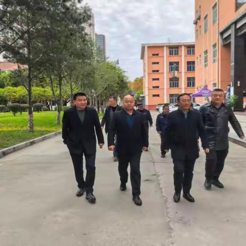 排查安全隐患 筑牢冬季校园“防火墙”