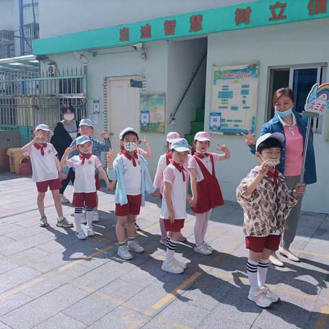 “走进小学，憧憬未来”——鹤翔幼儿园大班组走进小学活动