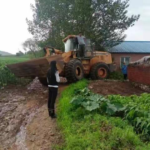 【党建引领—我为群众办实事】铁东街道铁东村抢修雨毁道路、桥涵 解民忧 暖民心