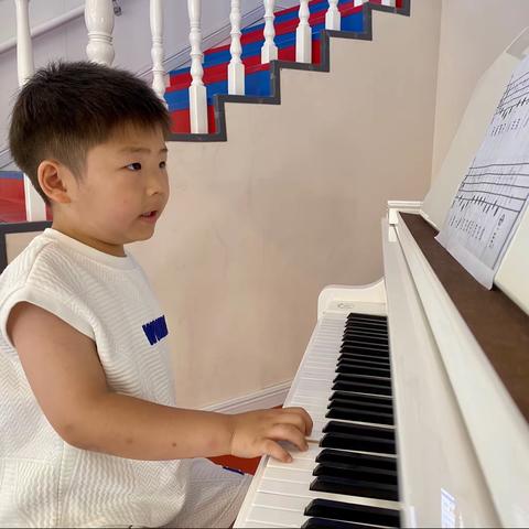 牛津奥司夫特幼儿园 郑宇轩 钢琴🎹成长记