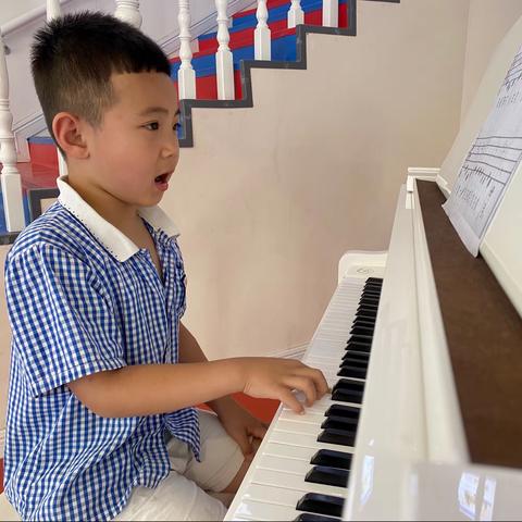 牛津奥司夫特幼儿园 王梓辰 钢琴🎹成长记