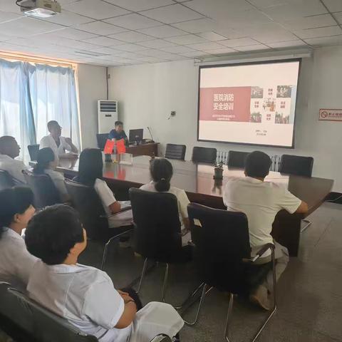 长滩镇中心卫生院接受消防安全培训