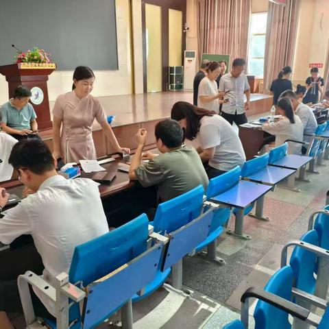 中原银行正阳支行反假货币宣传月活动