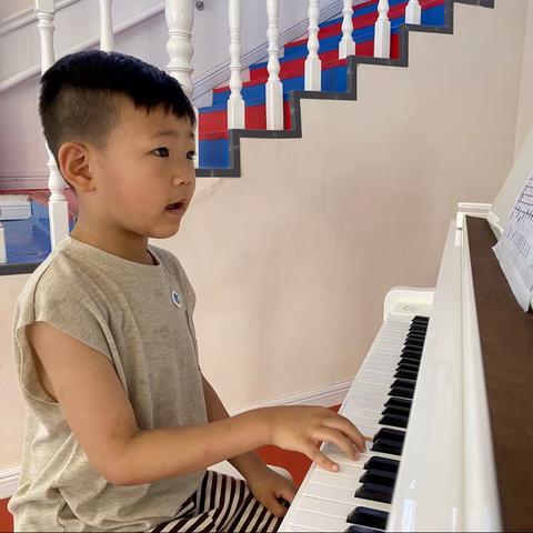 牛津奥司夫特幼儿园 陈泽雨 钢琴🎹成长记