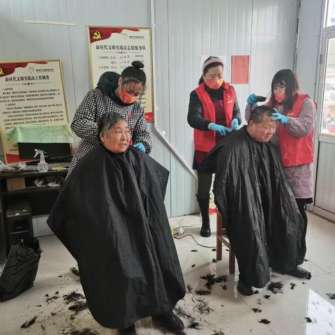 免费理发进乡村，敬老便民暖人心