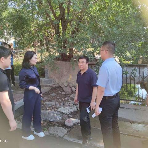 未雨绸缪   路南区主要领导现场办公督导防汛工作