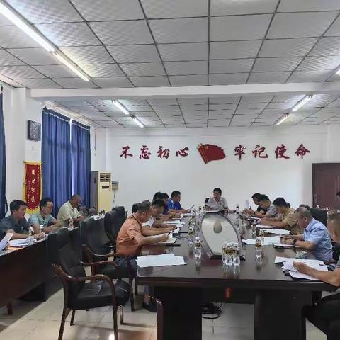东英镇召开乡村振兴大队工作推进会议