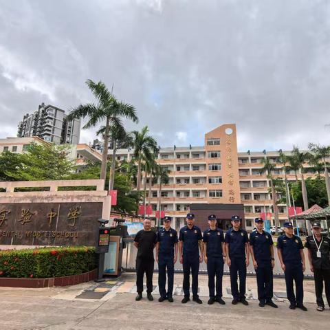 美兰大队走进海口实验中学开展高考前熟悉演练工作