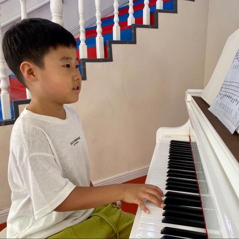 牛津奥司夫特幼儿园 乔烁 钢琴🎹成长记