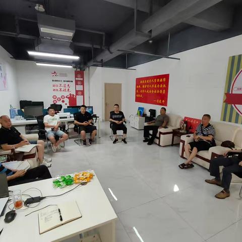 雅安联络部传达省军促会半年工作形势分析会精神
