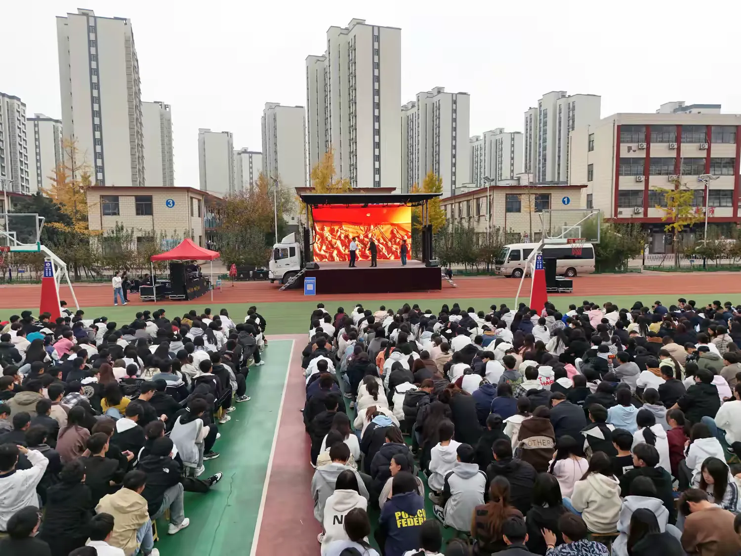 简篇-【校园动态】重温红色记忆，传承沂蒙精神——弘扬沂蒙精神文艺演出