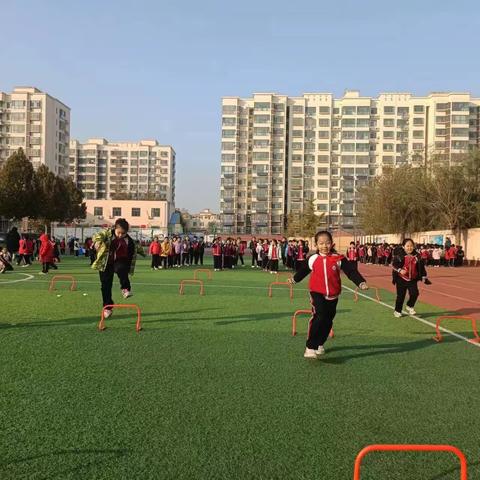 两操一课一作业，育才小学阳光体育快乐成长活动纪实