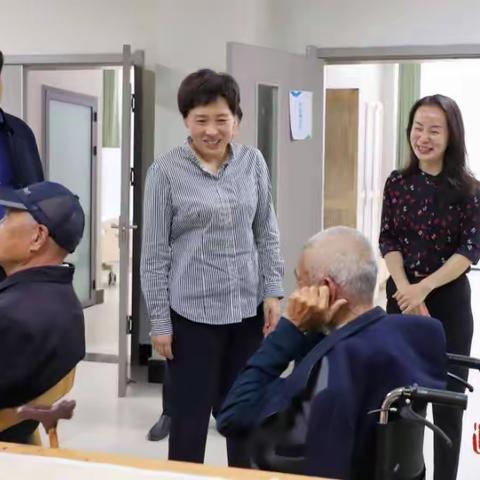 情满重阳节 关怀暖人心丨区领导至钢城区养老服务中心开展 “九·九”老年节走访慰问活动