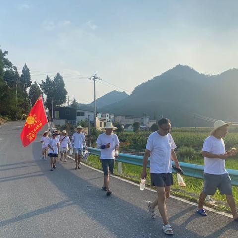 向阳筑梦志愿服务队"三下乡"活动第五天