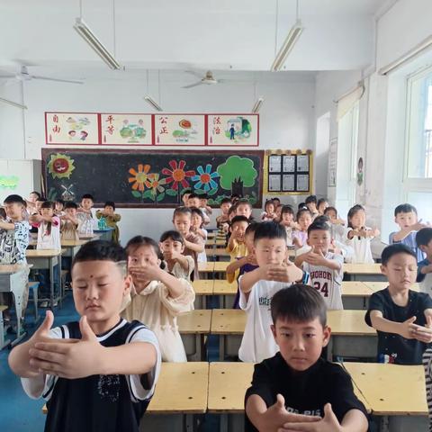 启智明理       茁壮成长一一洛宁县第二实验小学一三班