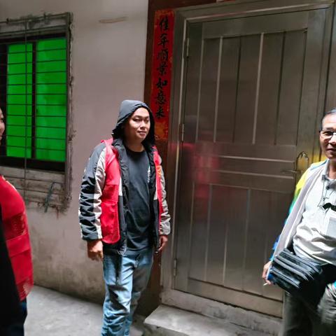 走访居民