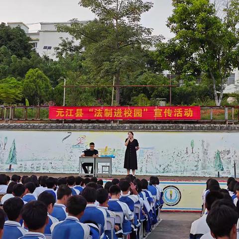 法制进校园，护航青春路——唐山市第五十一中学“法制进校园”宣传活动