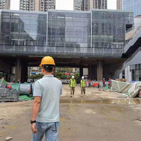 沙河执法队持续强化工地扬尘管控
