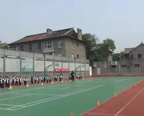 新城区新知小学体育组 田正钰-《持轻物掷远》