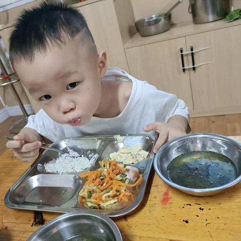 7月26日苗苗幼儿园2023暑假托管班——日常生活分享