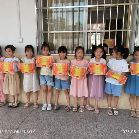 思维火花，书香满溢——记2023年第三小学中山校区幼儿益智游戏+绘本阅读暑期班