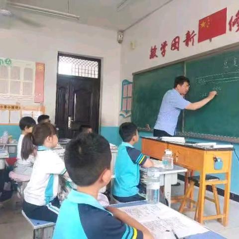 元固小学“最美的身影”——李建宾老师