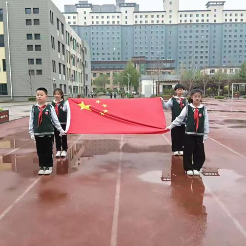 书香致远 ﻿点亮四月升旗礼