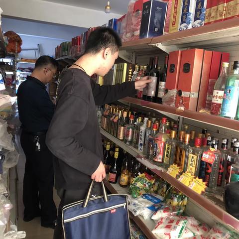 方巷镇兴湾村开展食品安全巡查
