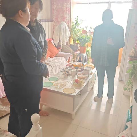 甘肃银行兰州市银滩支行开展“九九重阳节，浓浓敬老情”主题活动