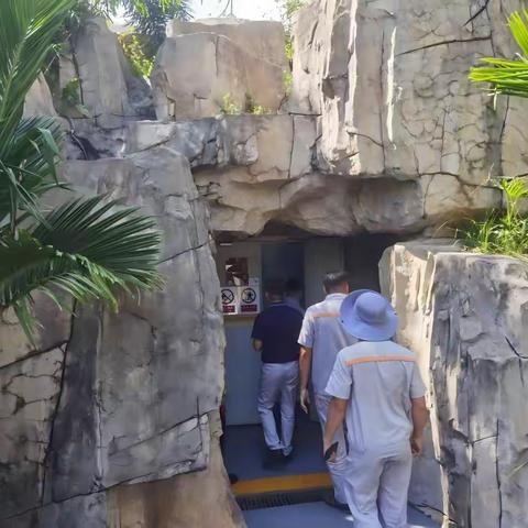 华南区域海南物业公司开启龙溪别墅参观之旅，共鉴品质服务新标杆