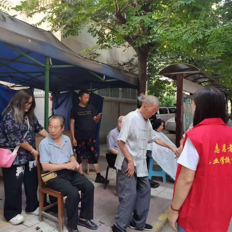 暖心行，爱心剪