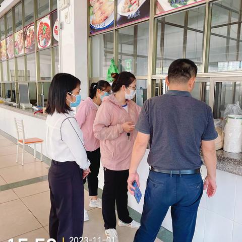 县卫健委到县人民医院开展集中用餐单位食品安全问题督导检查