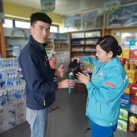 伊犁销售公司四环加油站巧用“三心”服务 助力量效双增